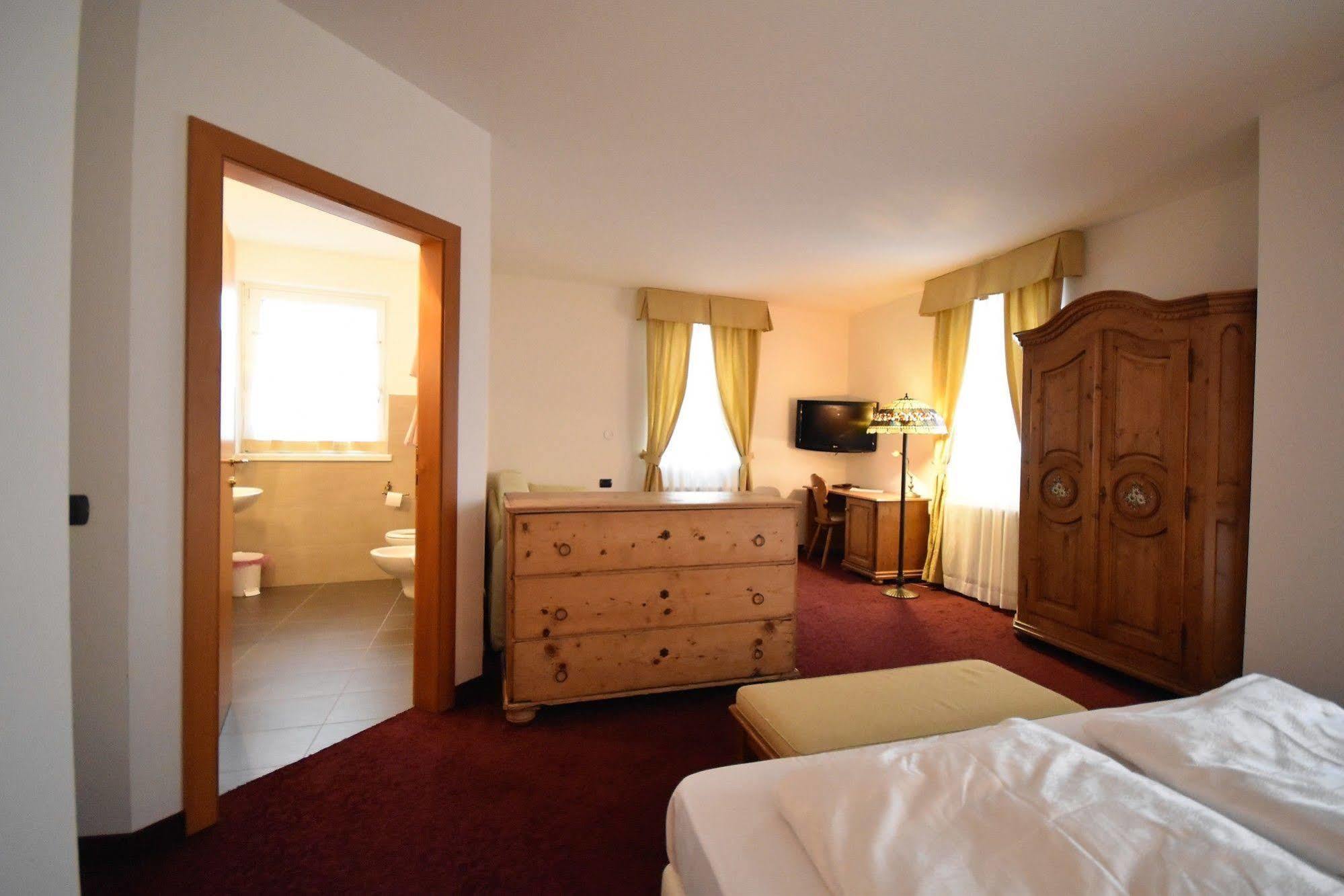 Folgaria Post Hotel Exteriér fotografie