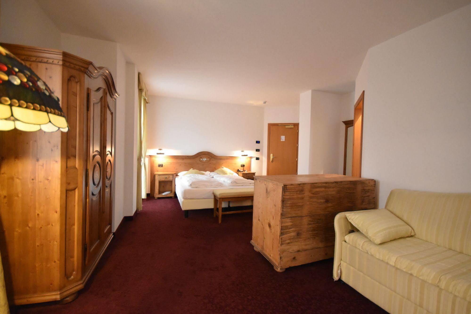 Folgaria Post Hotel Exteriér fotografie